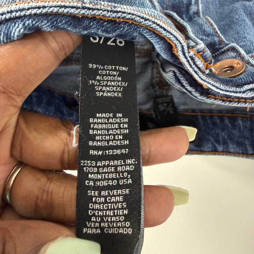 Kendall + Kylie The Icon Short Distressed Denim Cut Off Jean Shorts Size 3/26 - Picture 5 of 7